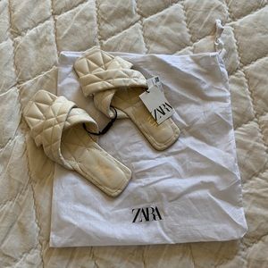 NWT Zara Cream Quilted Slides